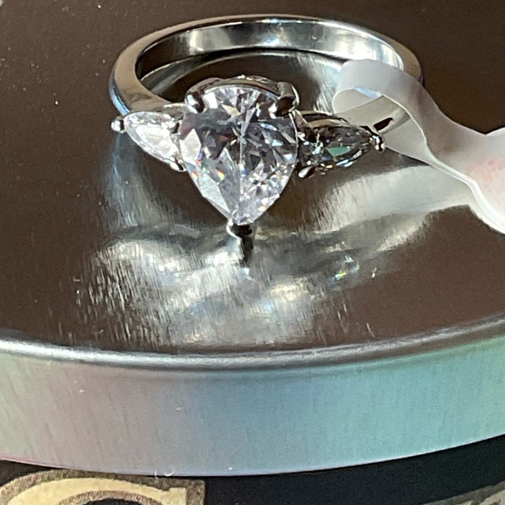 ππ―οΈπ DIAMOND CANDLE RING π―οΈππ―οΈ NWT ππ―οΈπ - Picture 15 of 16